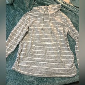 Maternity Shirts & Hoodie XL